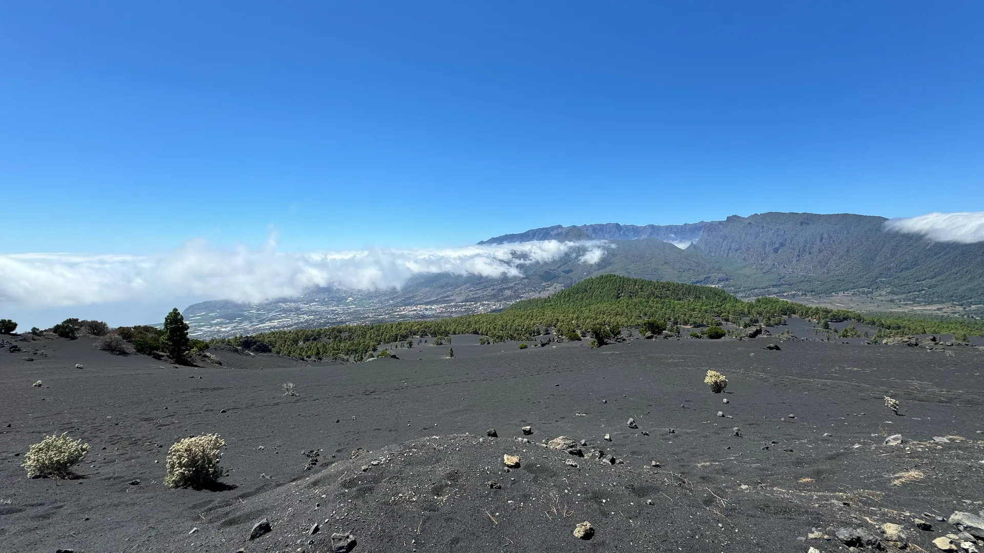 Paisaje volcánico de las Islas Canarias 1